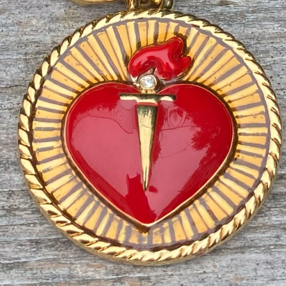 St. John Knits Gold & Red Logo Heart Key Chain/Bag Charm. New Designer Luxury - Picture 3 of 5